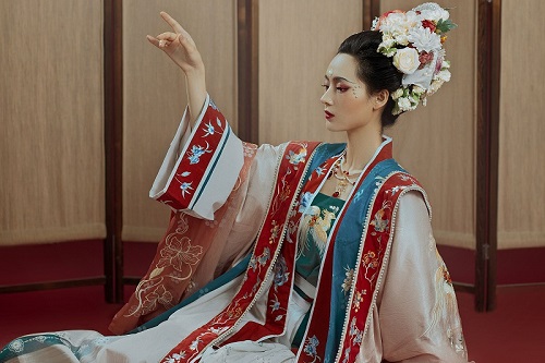 学化妆推荐成都的哪所化妆学校？